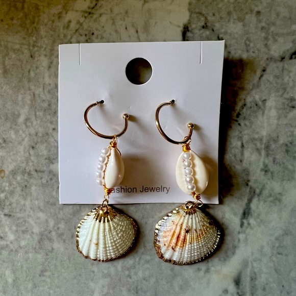 Seashell Dangle Earrings - Picture 3 of 5